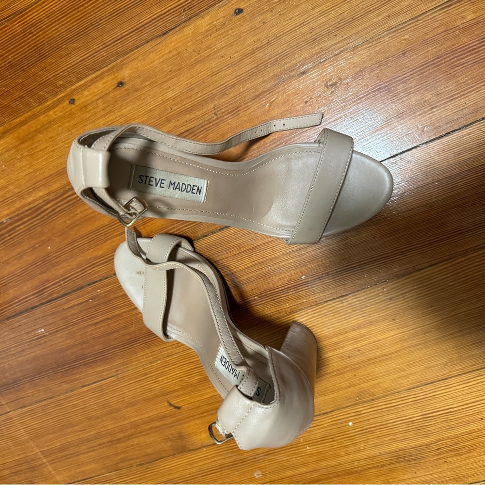 Steve Madden nude heels